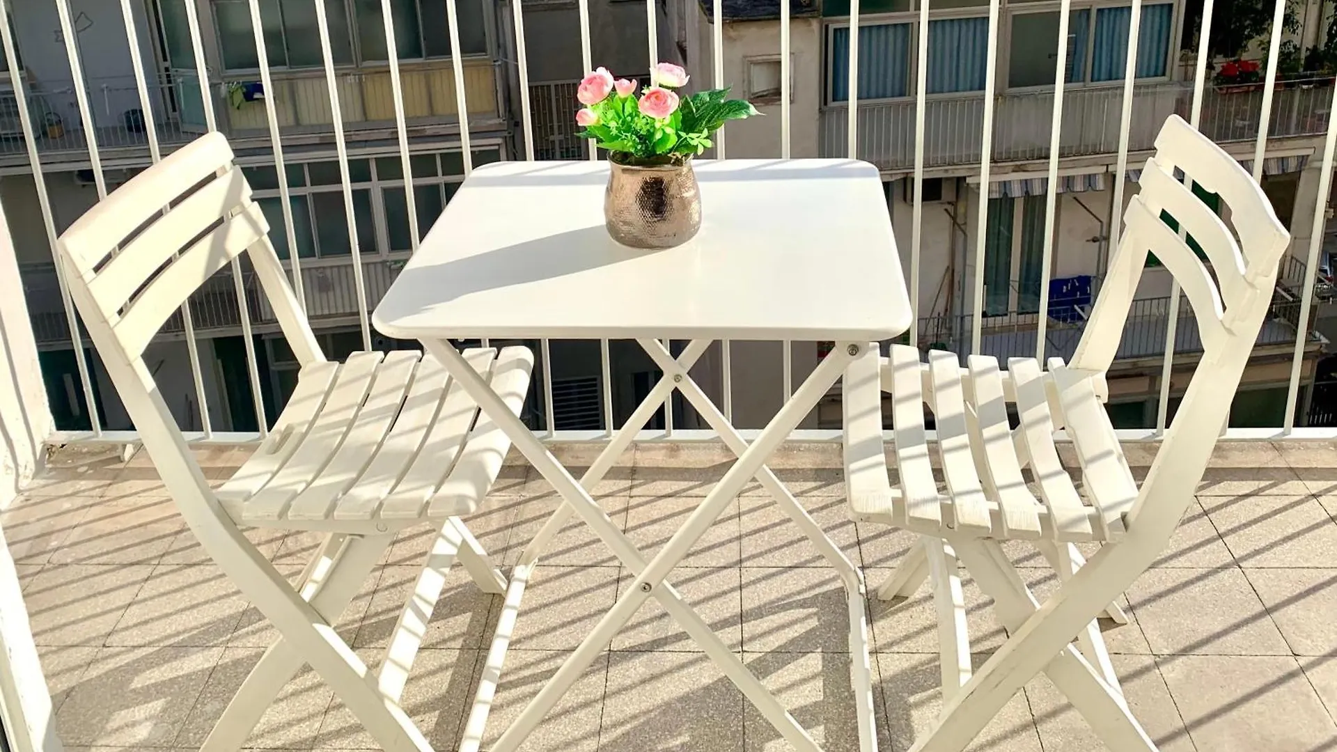 May Flower Central Apartament Bari 0*,