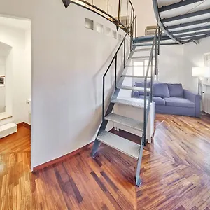  Appartamento Splendid In The Historic Center Italia